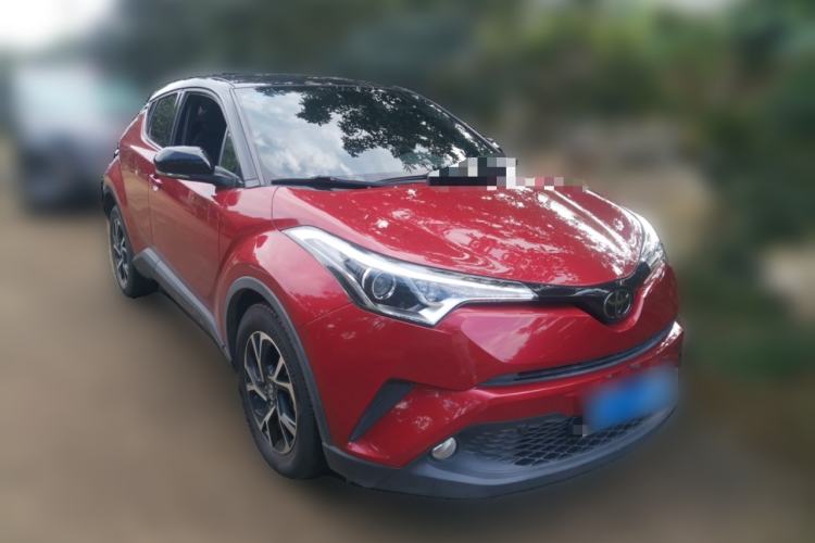 Used Toyota IZOA 2018 2.0L Yichi Version China VI Standard Front Right 45 Deg