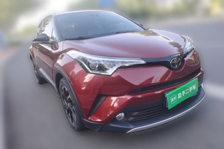 Used Toyota IZOA 2018 2.0L Yichi Version China VI Standard Front Right 45 Deg