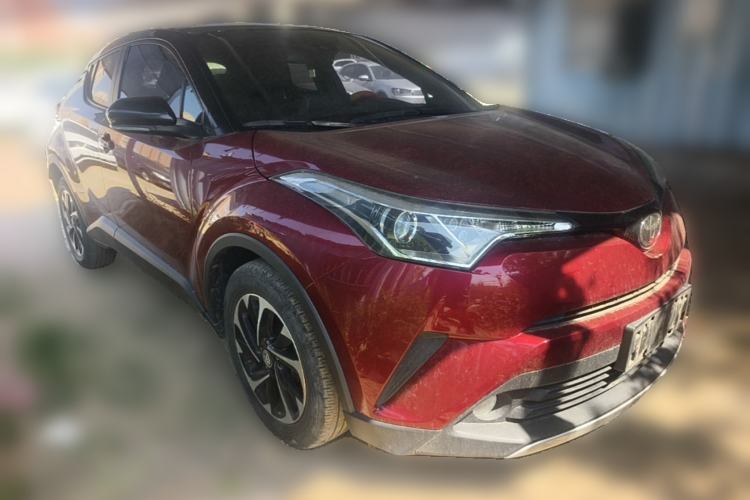 Used Toyota IZOA 2018 2.0L Yichi Version China VI Standard Front Right 45 Deg