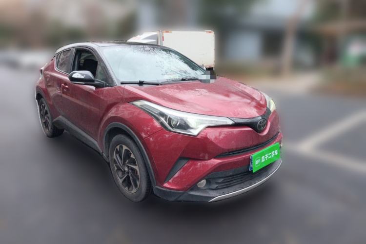 Used Toyota IZOA 2018 2.0L Yichi Version China VI Standard Front Right 45 Deg
