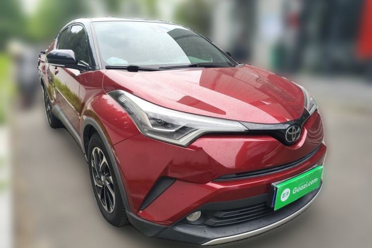 Used Toyota IZOA 2018 2.0L Yixuan Version China V Standard Front Right 45 Deg