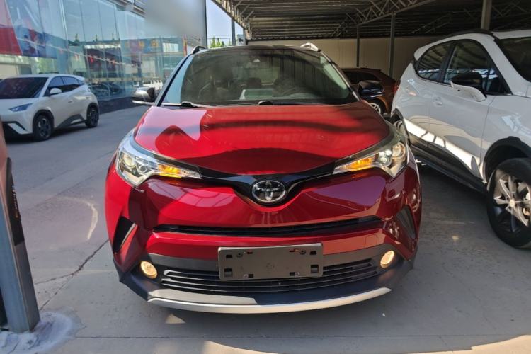 Used Toyota IZOA 2018 2.0L Yichi Version China VI Standard Front