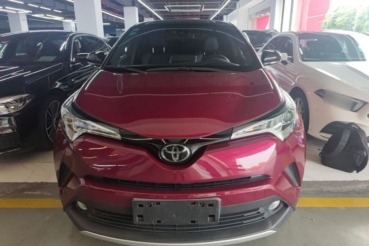 Used Toyota IZOA 2018 2.0L Yichi Version China VI Standard Front