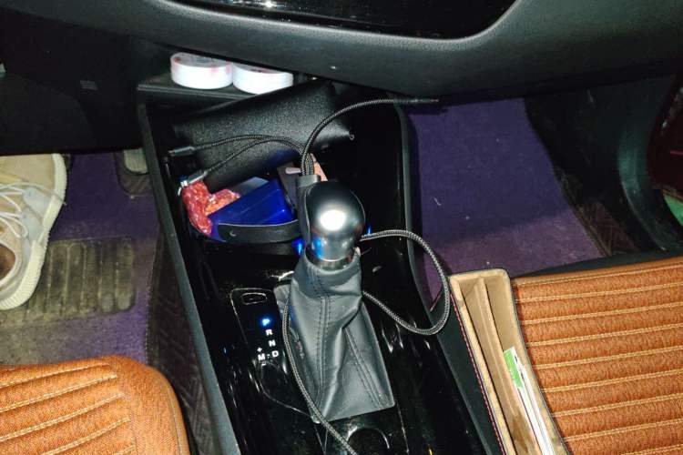 Used Toyota IZOA 2018 2.0L Yixuan Version China V Standard Gear Lever