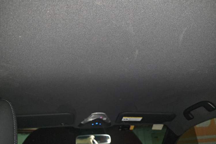 Used Toyota IZOA 2018 2.0L Yichi Version China VI Standard Headliner