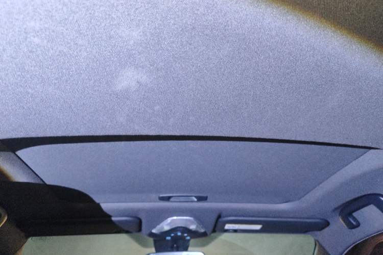 Used Toyota IZOA 2018 2.0L Yichi Edition China V Standard Headliner