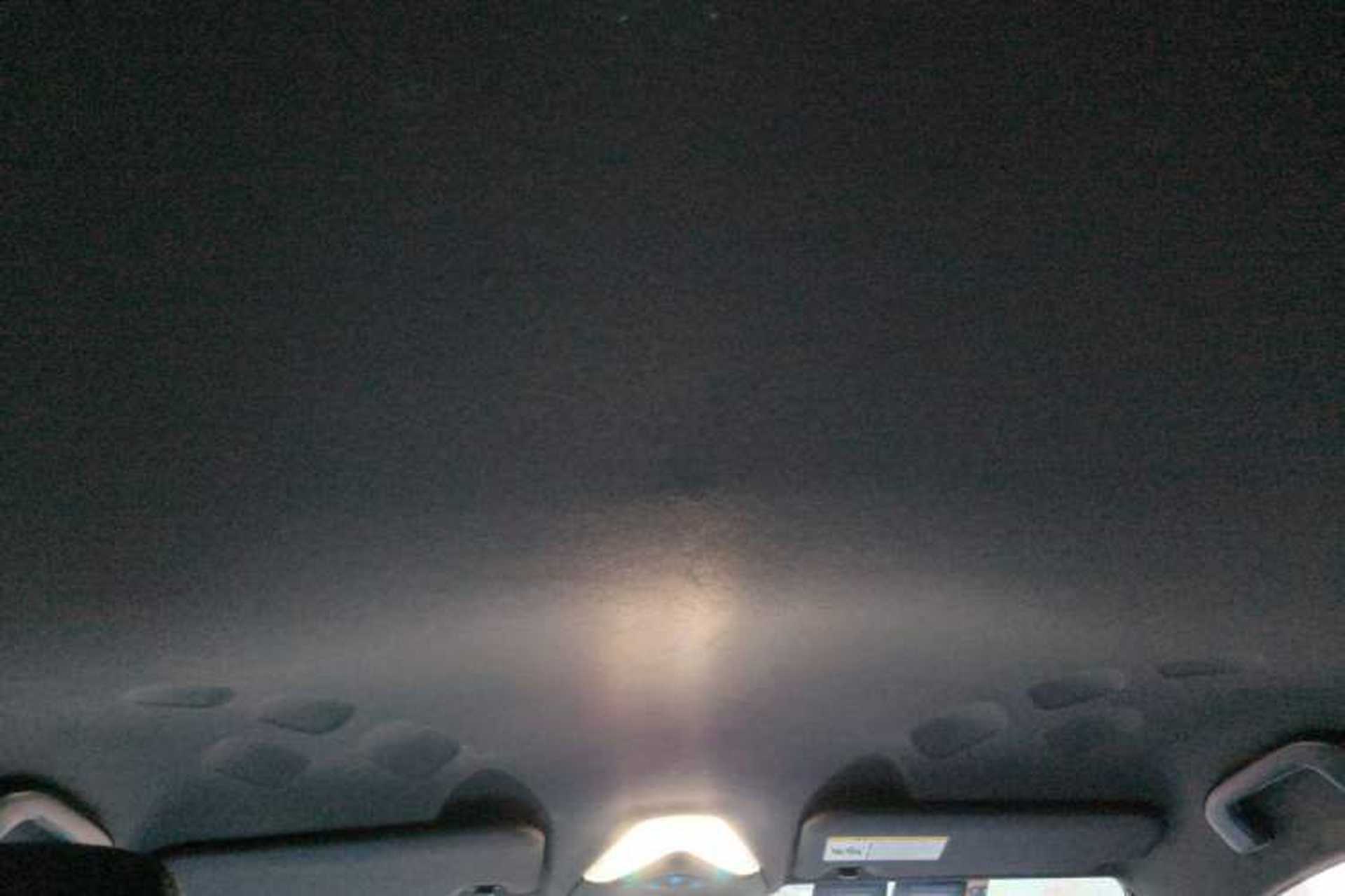 Used Toyota IZOA 2018 2.0L Yichi Version China VI Standard Headliner
