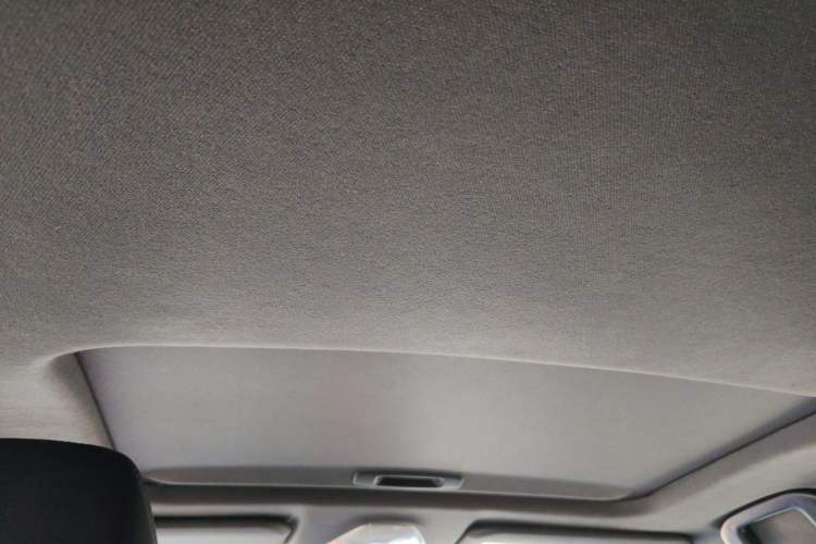 Used Toyota IZOA 2018 2.0L Yichi Version China VI Standard Headliner