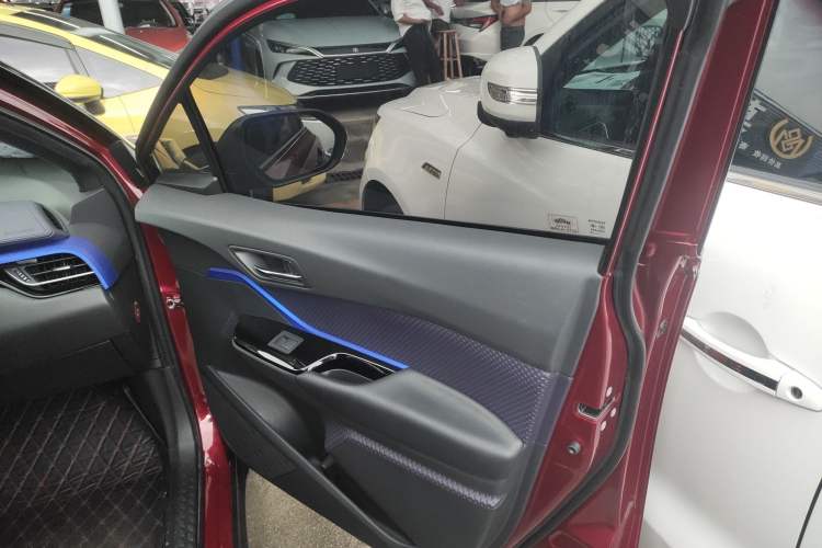 Used Toyota IZOA 2018 2.0L Yichi Version China VI Standard Interior 2