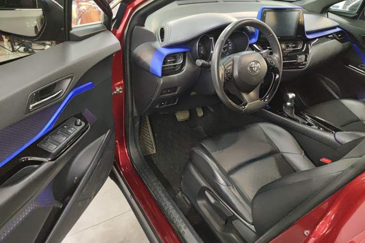 Used Toyota IZOA 2018 2.0L Yichi Version China VI Standard Interior 2