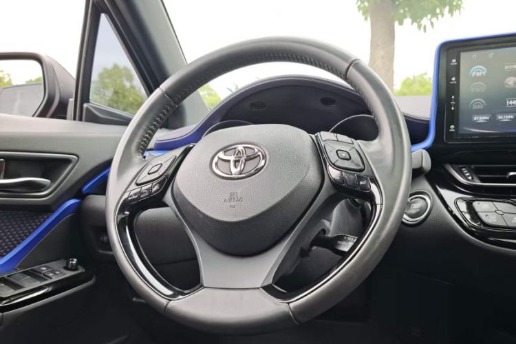 Used Toyota IZOA 2018 2.0L Yichi Version China VI Standard Interior 2