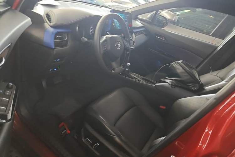 Used Toyota IZOA 2018 2.0L Yichi Edition China V Standard Left Front Seat