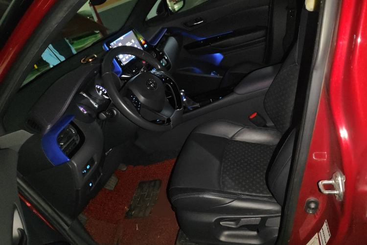 Used Toyota IZOA 2018 2.0L Yichi Version China VI Standard Left Front Seat
