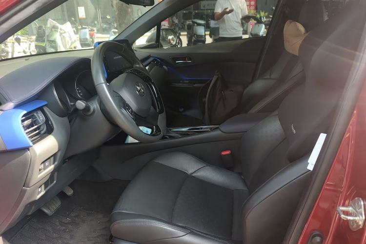 Used Toyota IZOA 2018 2.0L Yichi Version China VI Standard Left Front Seat