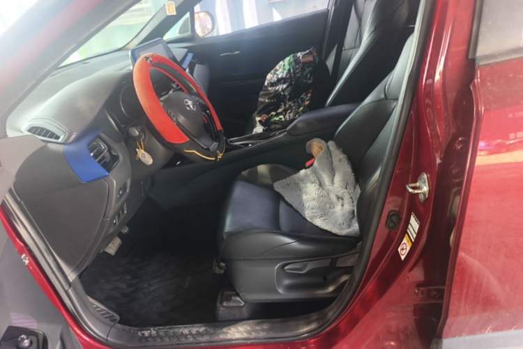 Used Toyota IZOA 2018 2.0L Yichi Version China VI Standard Left Front Seat