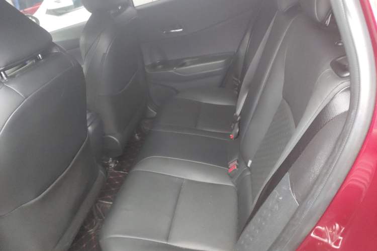 Used Toyota IZOA 2018 2.0L Yichi Version China VI Standard Left Rear Seat
