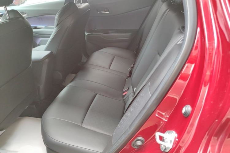 Used Toyota IZOA 2018 2.0L Yichi Version China VI Standard Left Rear Seat