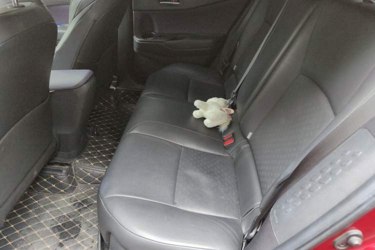 Used Toyota IZOA 2018 2.0L Yichi Version China VI Standard Left Rear Seat