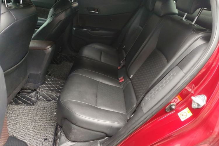 Used Toyota IZOA 2018 2.0L Yixuan Version China V Standard Left Rear Seat