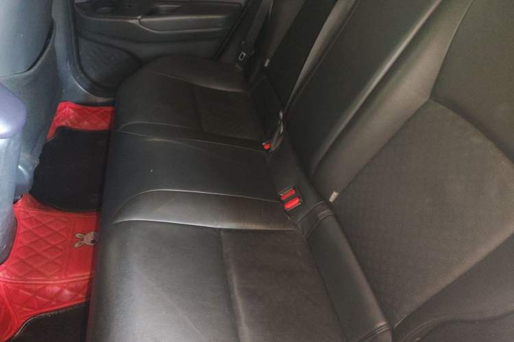 Used Toyota IZOA 2018 2.0L Yichi Version China VI Standard Left Rear Seat