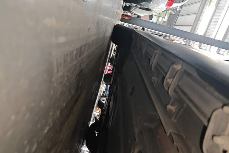 Used Toyota IZOA 2018 2.0L Yichi Edition China V Standard Left Side Sill