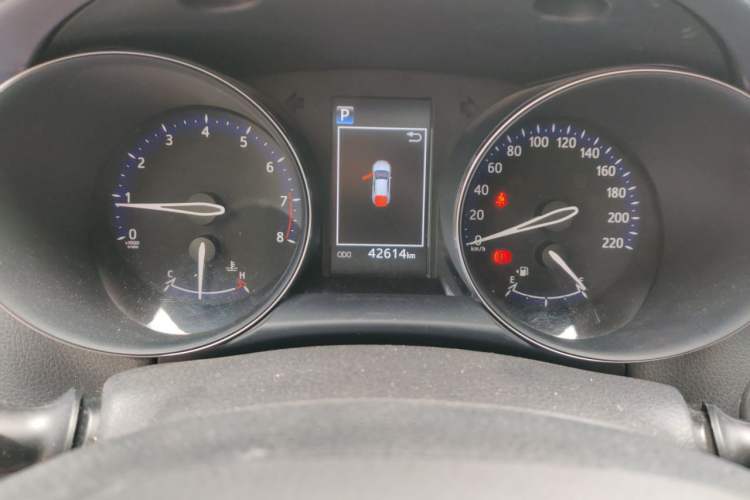 Used Toyota IZOA 2018 2.0L Yichi Version China VI Standard Odometer Close Up