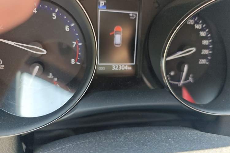 Used Toyota IZOA 2018 2.0L Yichi Edition China V Standard Odometer Close Up