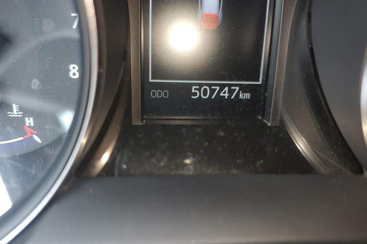 Used Toyota IZOA 2018 2.0L Yichi Version China VI Standard Odometer Close Up