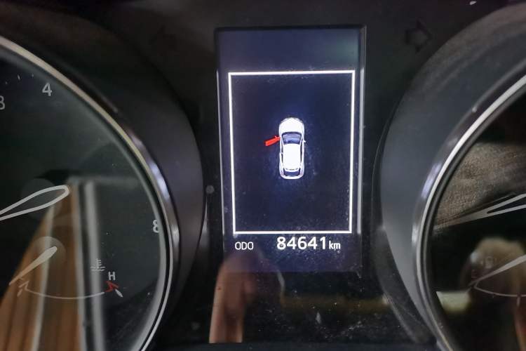Used Toyota IZOA 2018 2.0L Yichi Version China VI Standard Odometer Close Up