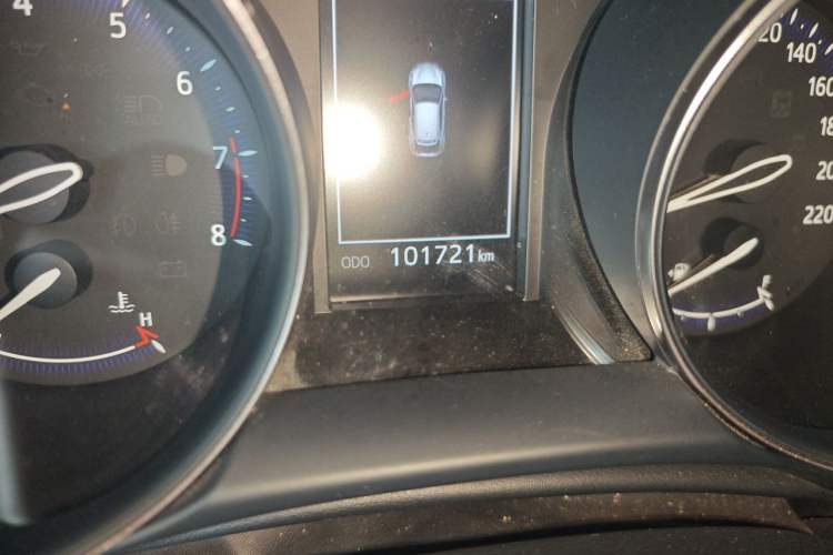 Used Toyota IZOA 2018 2.0L Yichi Version China VI Standard Odometer Close Up