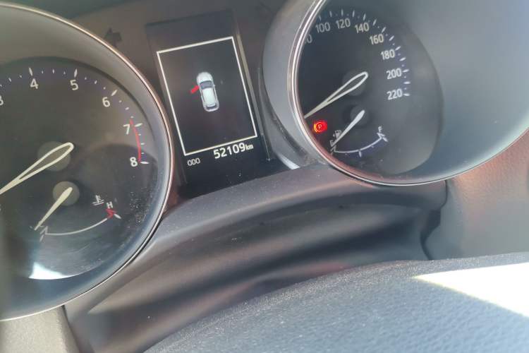 Used Toyota IZOA 2018 2.0L Yichi Edition China V Standard Odometer Close Up