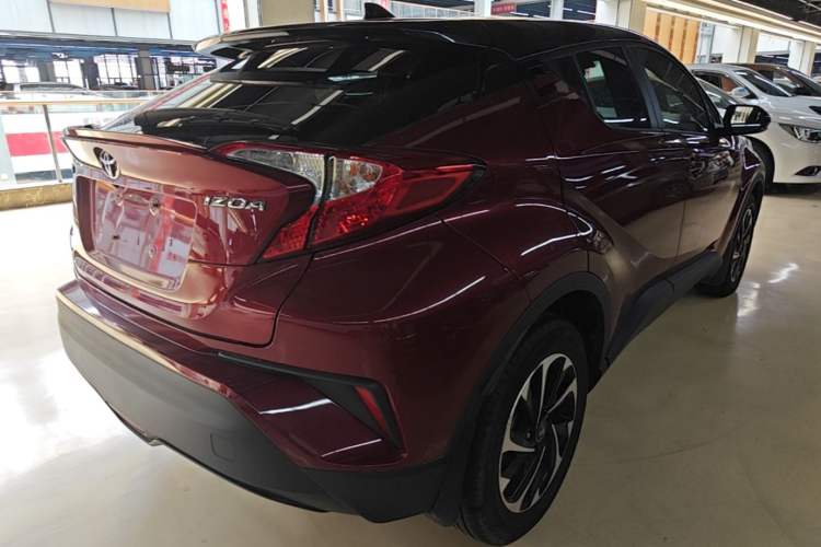 Used Toyota IZOA 2018 2.0L Yichi Edition China V Standard Rear Right 45 Deg