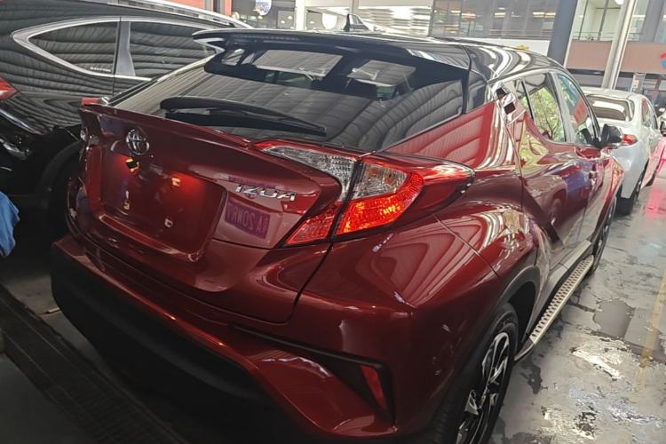 Used Toyota IZOA 2018 2.0L Yichi Edition China V Standard Rear Right 45 Deg