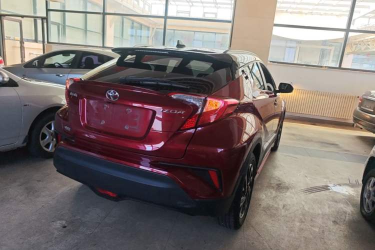 Used Toyota IZOA 2018 2.0L Yichi Edition China V Standard Rear Right 45 Deg
