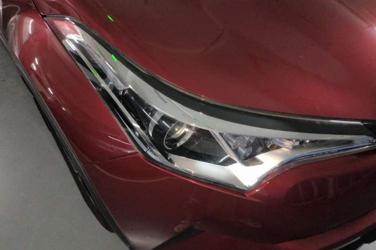 Used Toyota IZOA 2018 2.0L Yichi Edition China V Standard Right Front Headlight