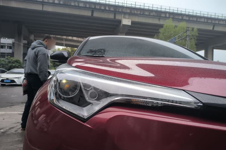 Used Toyota IZOA 2018 2.0L Yichi Version China VI Standard Right Front Headlight