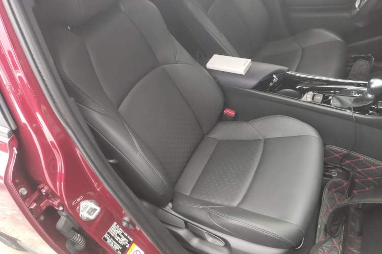 Used Toyota IZOA 2018 2.0L Yichi Version China VI Standard Right Front Seat