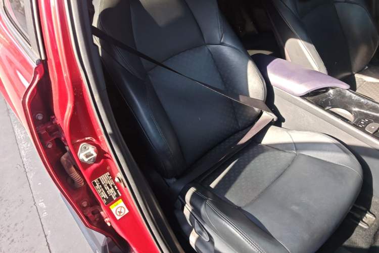 Used Toyota IZOA 2018 2.0L Yichi Version China VI Standard Right Front Seat