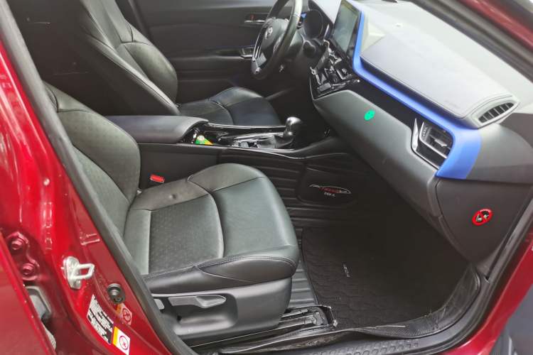 Used Toyota IZOA 2018 2.0L Yichi Version China VI Standard Right Front Seat