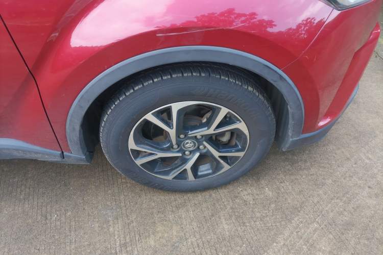 Used Toyota IZOA 2018 2.0L Yichi Version China VI Standard Right Front Wheel Hub