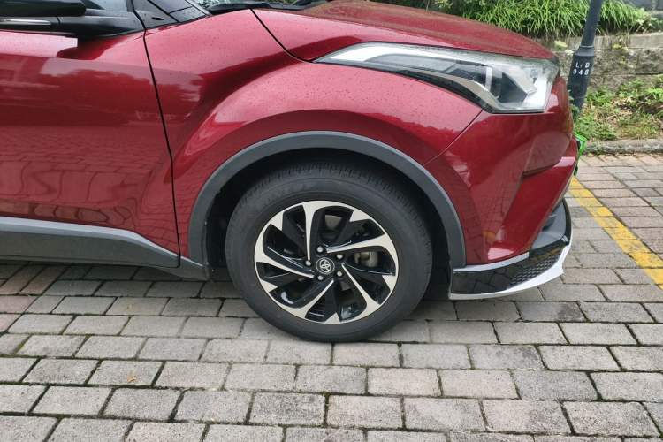 Used Toyota IZOA 2018 2.0L Yichi Edition China V Standard Right Front Wheel Hub