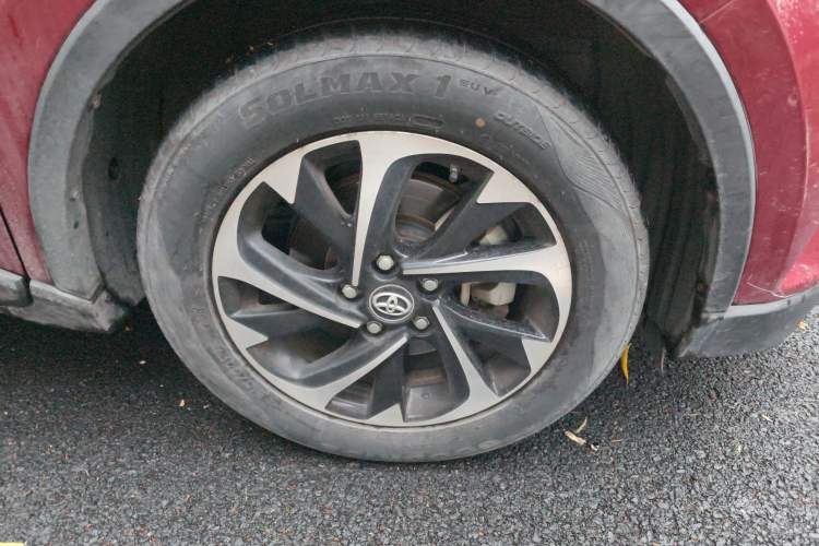 Used Toyota IZOA 2018 2.0L Yichi Version China VI Standard Right Front Wheel Hub