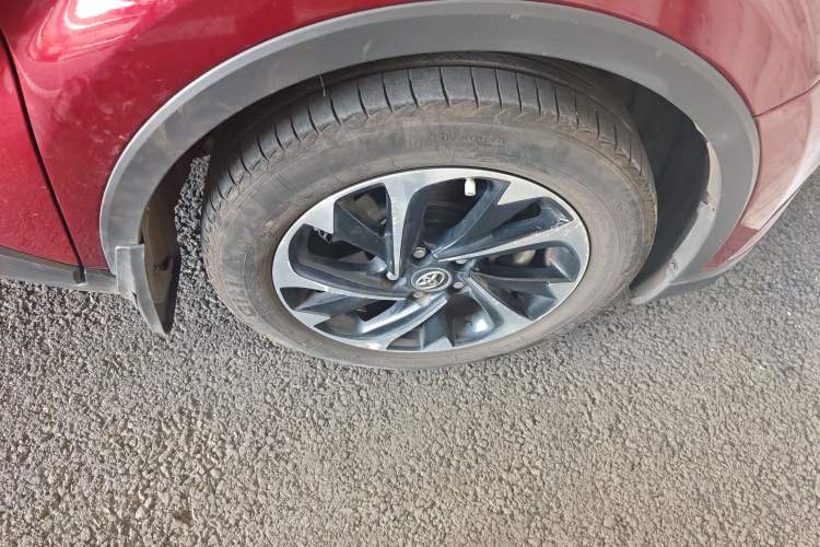 Used Toyota IZOA 2018 2.0L Yichi Version China VI Standard Right Front Wheel Hub