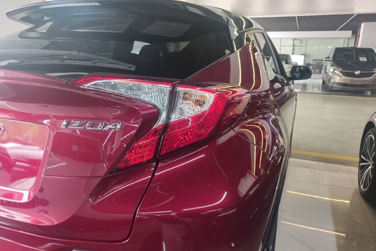 Used Toyota IZOA 2018 2.0L Yichi Version China VI Standard Right Rear Taillight