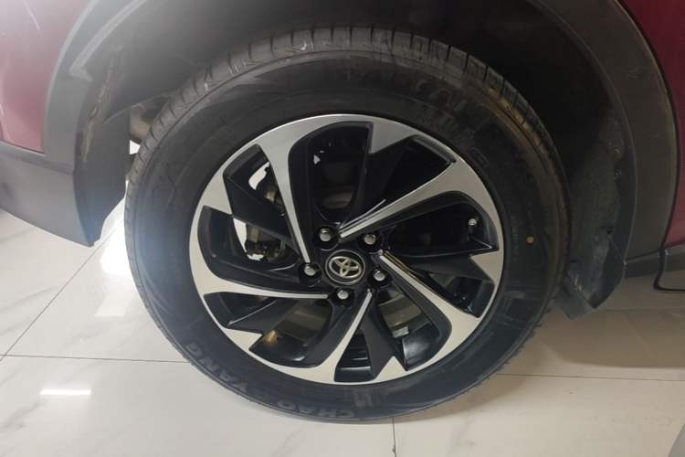Used Toyota IZOA 2018 2.0L Yichi Version China VI Standard Right Rear Wheel Hub