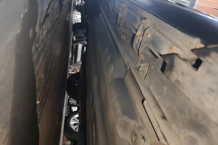 Used Toyota IZOA 2018 2.0L Yichi Edition China V Standard Right Side Sill