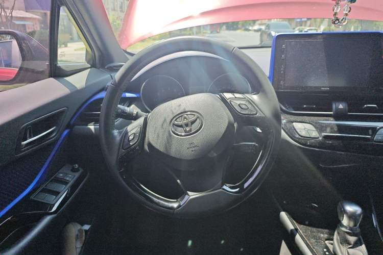 Used Toyota IZOA 2018 2.0L Yichi Edition China V Standard Steering Wheel