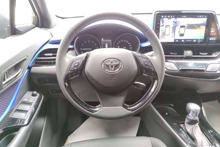 Used Toyota IZOA 2018 2.0L Yichi Version China VI Standard Steering Wheel