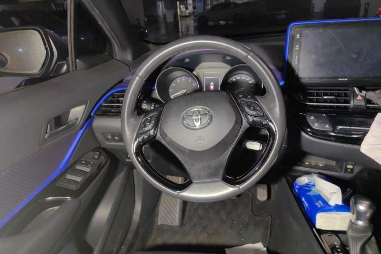 Used Toyota IZOA 2018 2.0L Yichi Version China VI Standard Steering Wheel