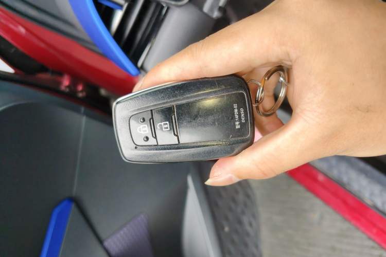 Used Toyota IZOA 2018 2.0L Yichi Version China VI Standard Vehicle Key